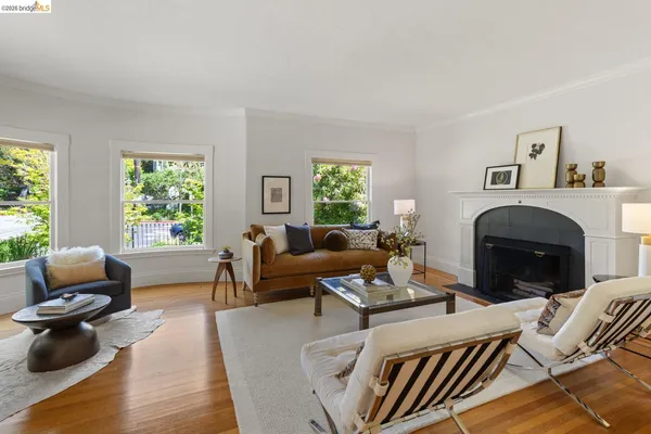 $2,995,000 | 2520 Russell Street, Berkeley, CA 94705