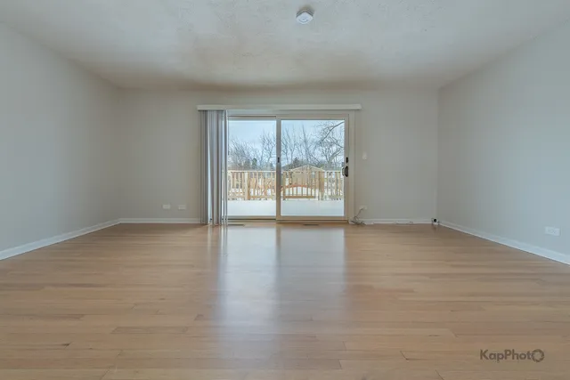 $2,700 | 8170 Northway Drive, Hanover Park, IL 60133