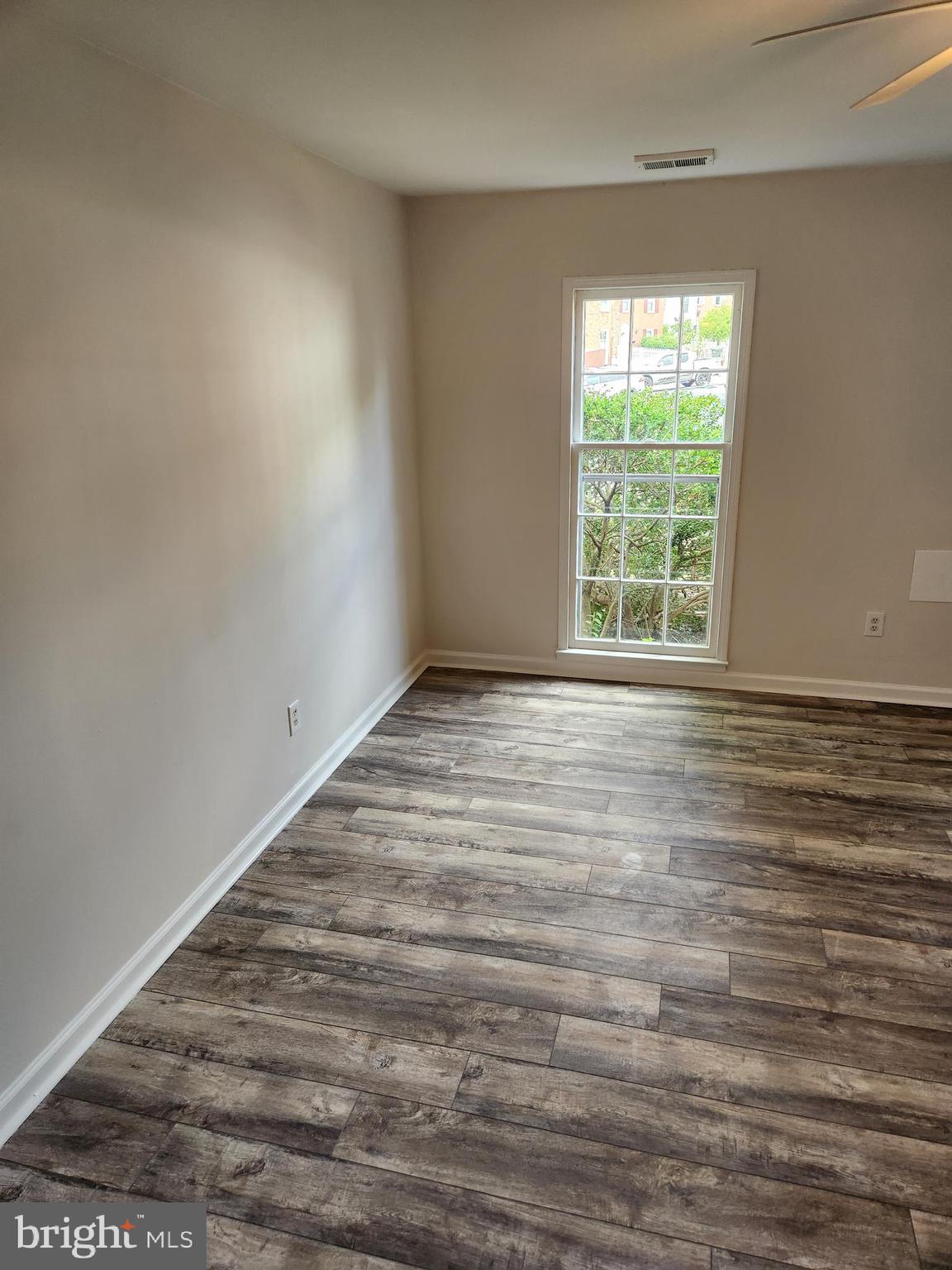 9851 Buckner Road Manassas, VA 20110 - Photo 4 of 30 Gallery Image 4