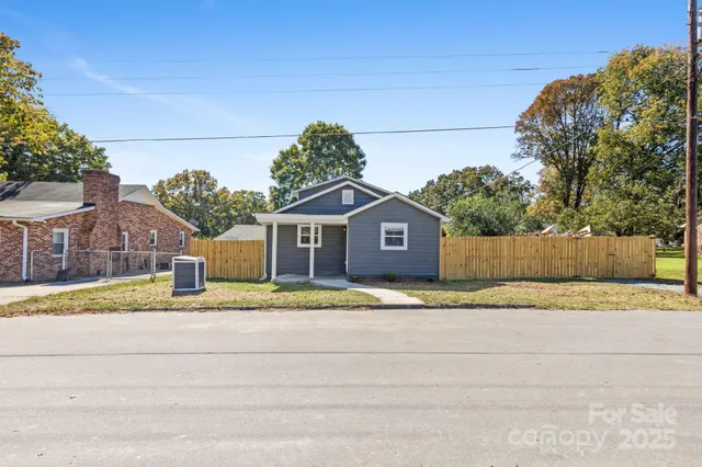 $335,000 | 104 Crest Street, Belmont, NC 28012