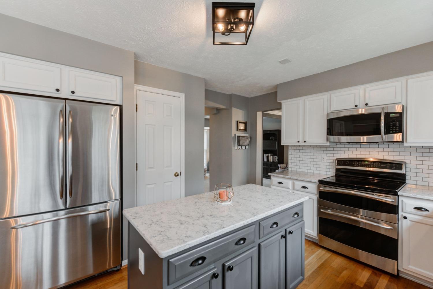 236 Riva Ridge Court Loveland, OH 45140 - Photo 3 of 31 Gallery Image 3