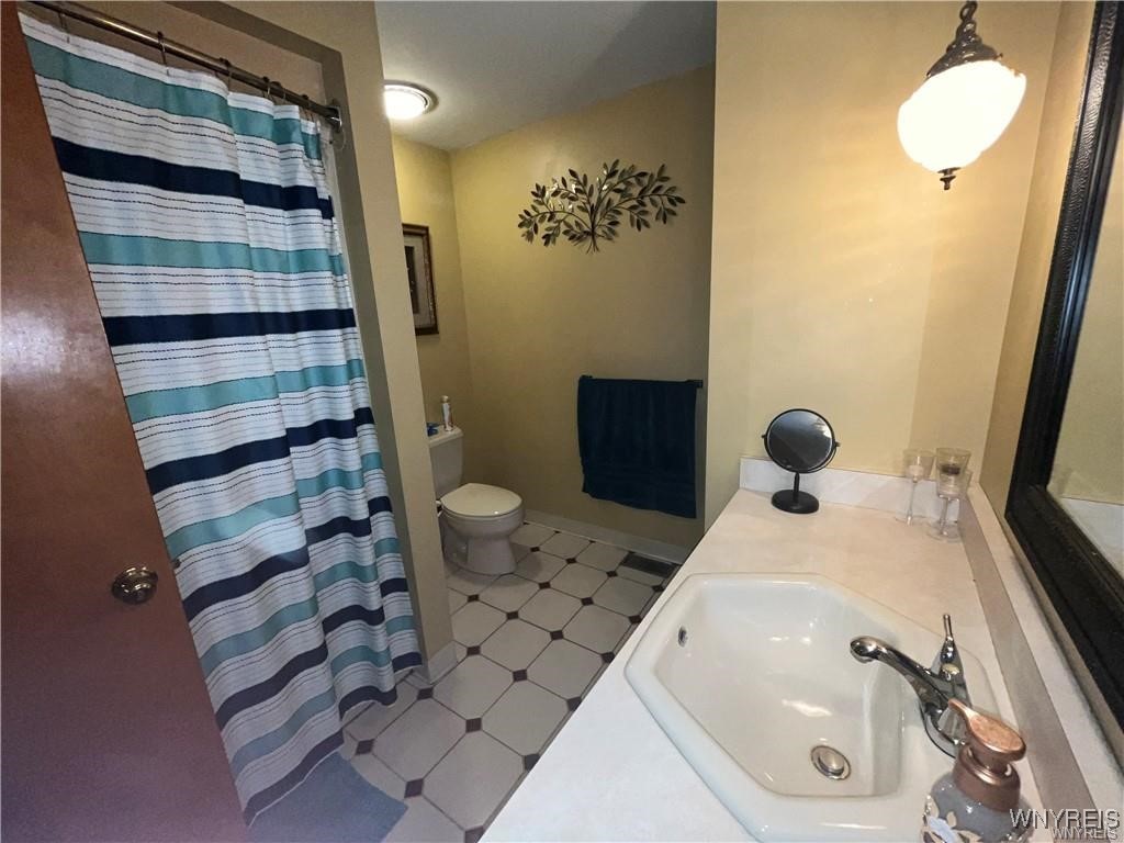 3279 Clinton Street, Unit 2 West Seneca, NY 14224 - Photo 27 of 38