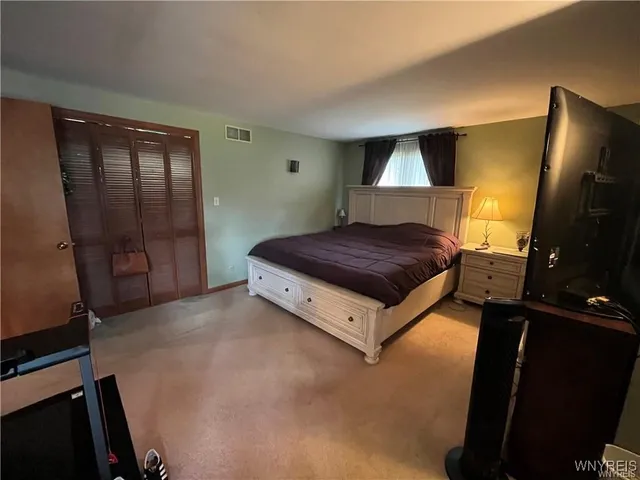 $2,800 | 3279 Clinton Street, Unit 2, West Seneca, NY 14224