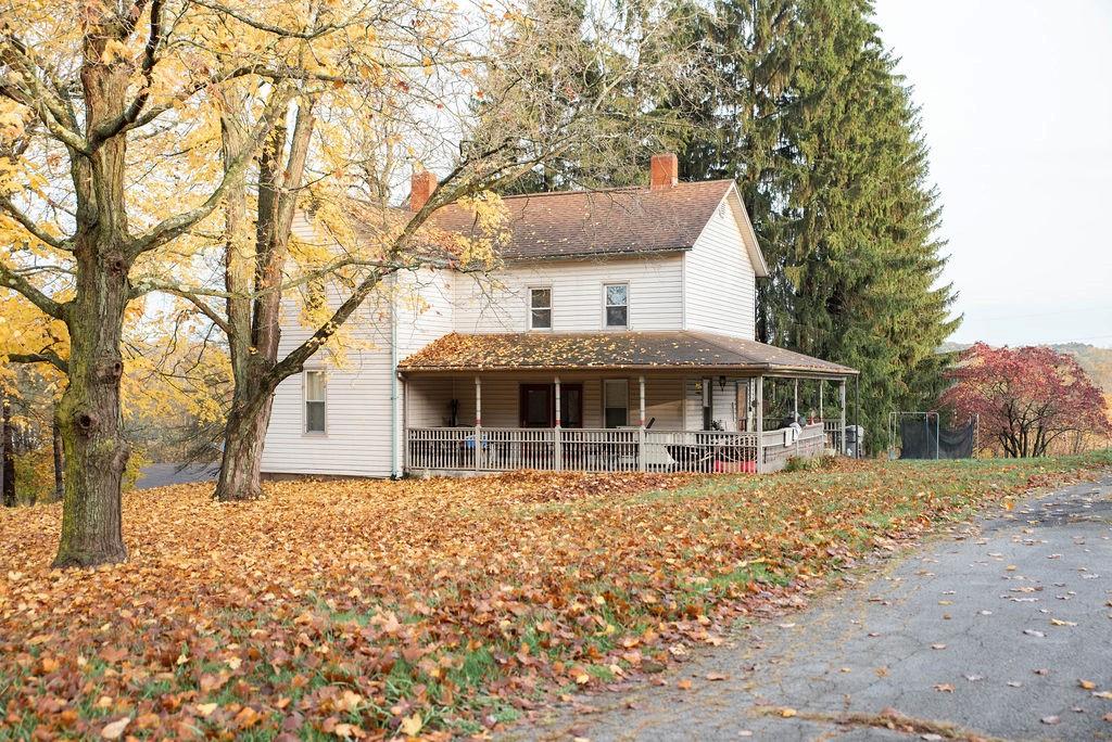 966 Wallace Run Road Beaver Falls, PA 15010 - Photo 1 of 17 Gallery Image 1