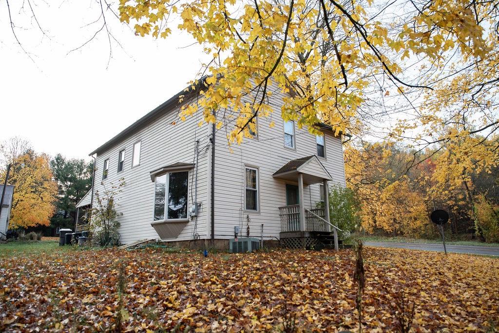 966 Wallace Run Road Beaver Falls, PA 15010 - Photo 7 of 17 Gallery Image 7