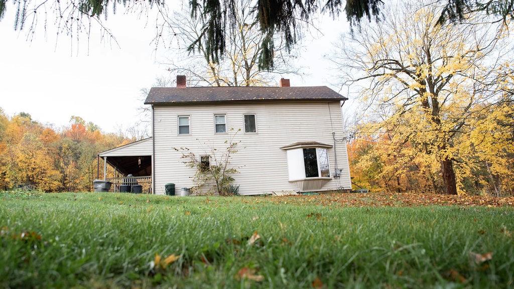 966 Wallace Run Road Beaver Falls, PA 15010 - Photo 9 of 17 Gallery Image 9