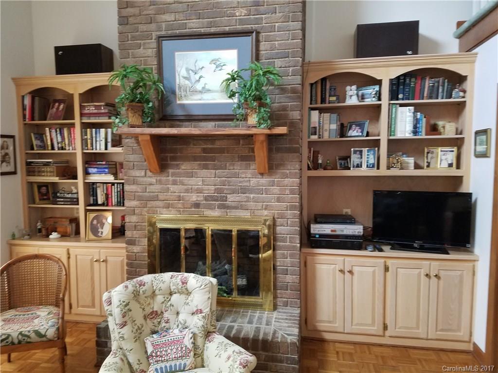 452 Doc Harbor Point York, SC 29745 - Photo 11 of 22 Gallery Image 11