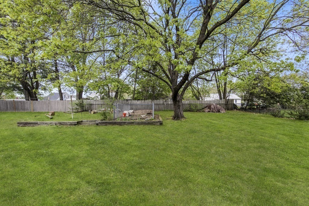 42 Ellendale Road Attleboro, MA 02703 - Photo 27 of 30 Gallery Image 27
