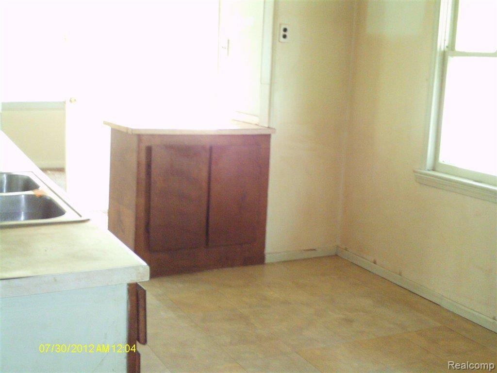 8529 Millis Road Utica, MI 48317 - Photo 4 of 7 IMAG0017.JPG