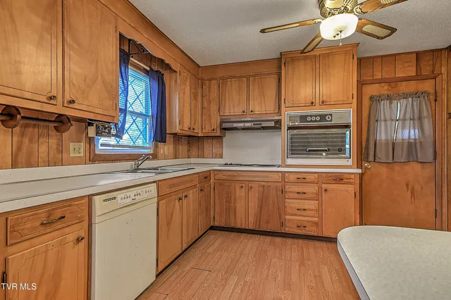 $349,900 | 161 Echo Lane, Bluff City, TN 37618