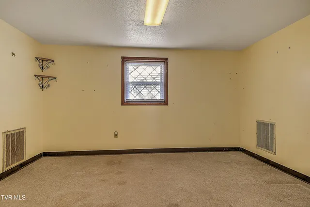 $349,900 | 161 Echo Lane, Bluff City, TN 37618