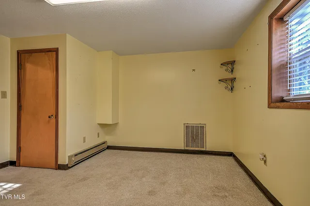 $349,900 | 161 Echo Lane, Bluff City, TN 37618