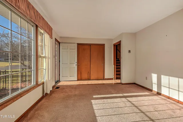 $349,900 | 161 Echo Lane, Bluff City, TN 37618