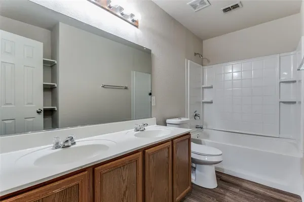 $2,595 | 1145 Maplewood Lane, Crowley, TX 76036