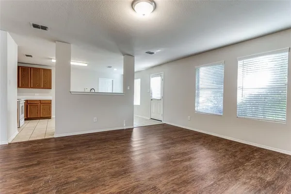 $2,595 | 1145 Maplewood Lane, Crowley, TX 76036