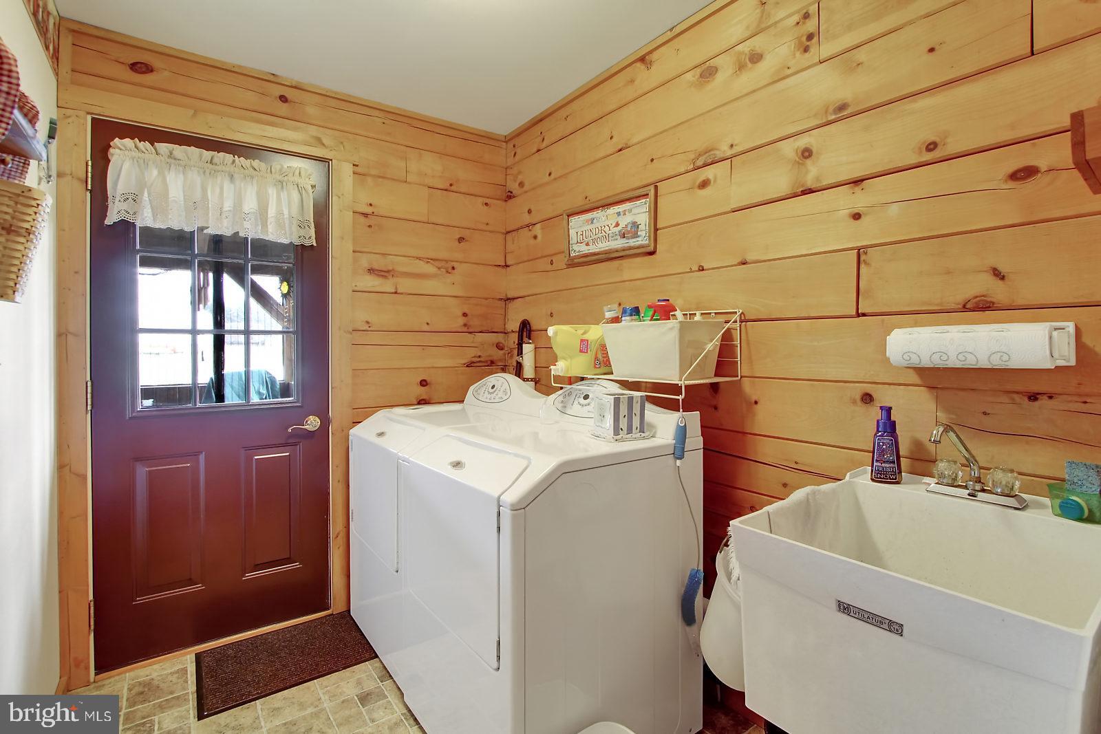 10349 Gipe Road Felton, PA 17322 - Photo 9 of 31 Gallery Image 9
