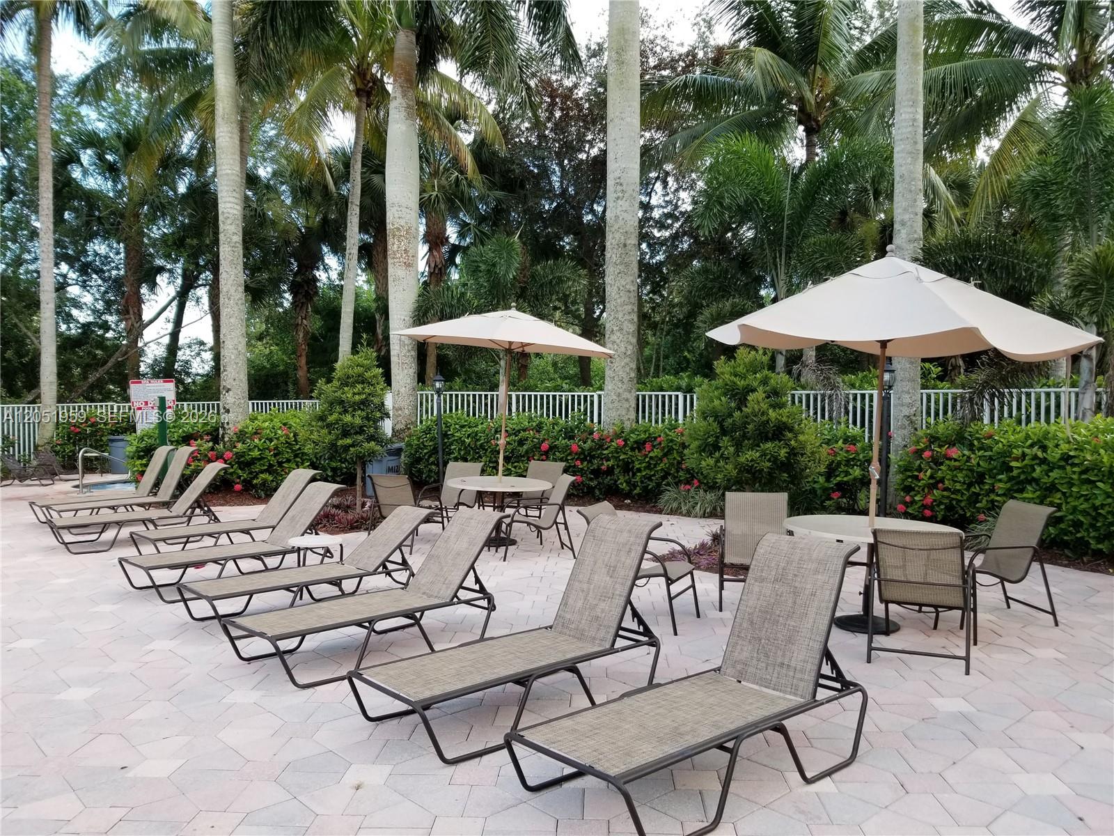 8362 Vía Serena Boca Raton, FL 33433 - Photo 12 of 16