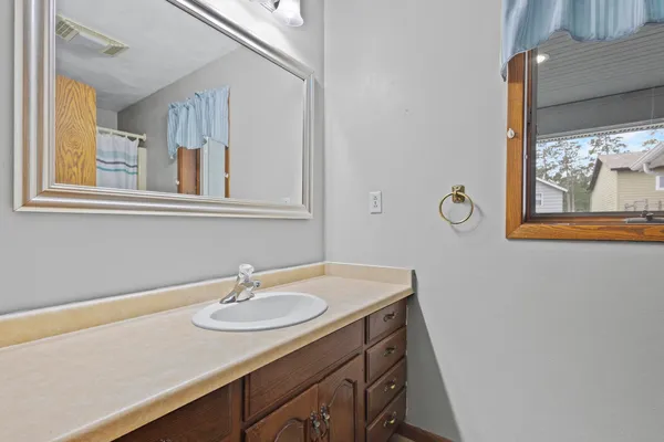 $555,000 | N2646 Rustic Circle, Clintonville, WI 54929