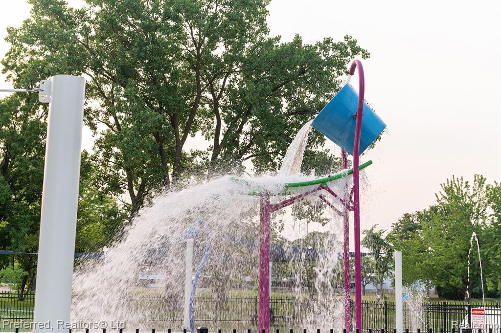 4280 Kent Road Royal Oak, MI 48073 - Photo 44 of 48