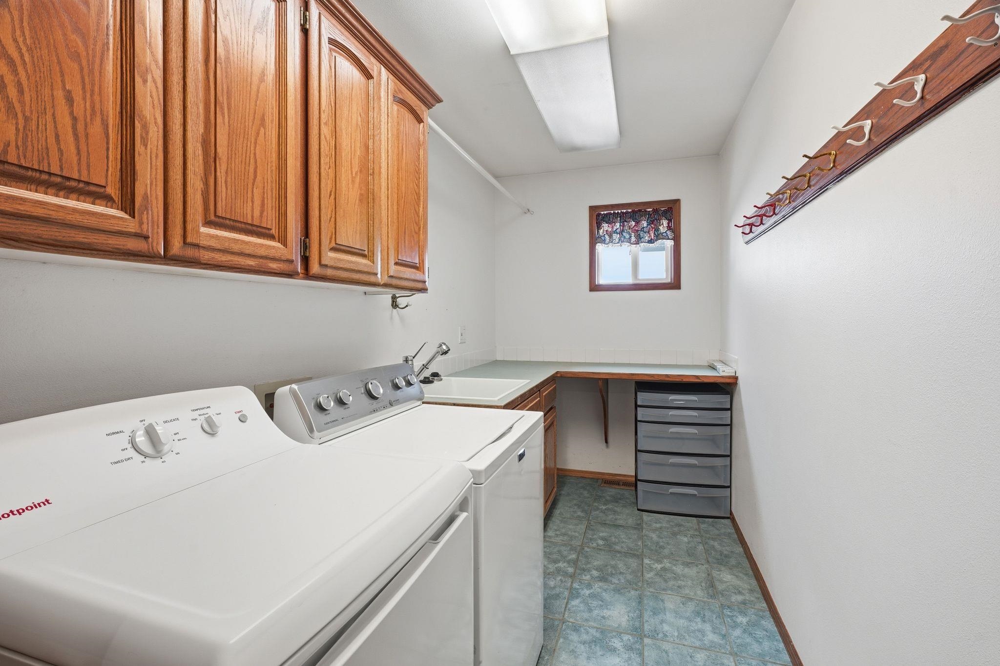 32115 North Spotted Road Deer Park, WA 99006 - Photo 24 of 50