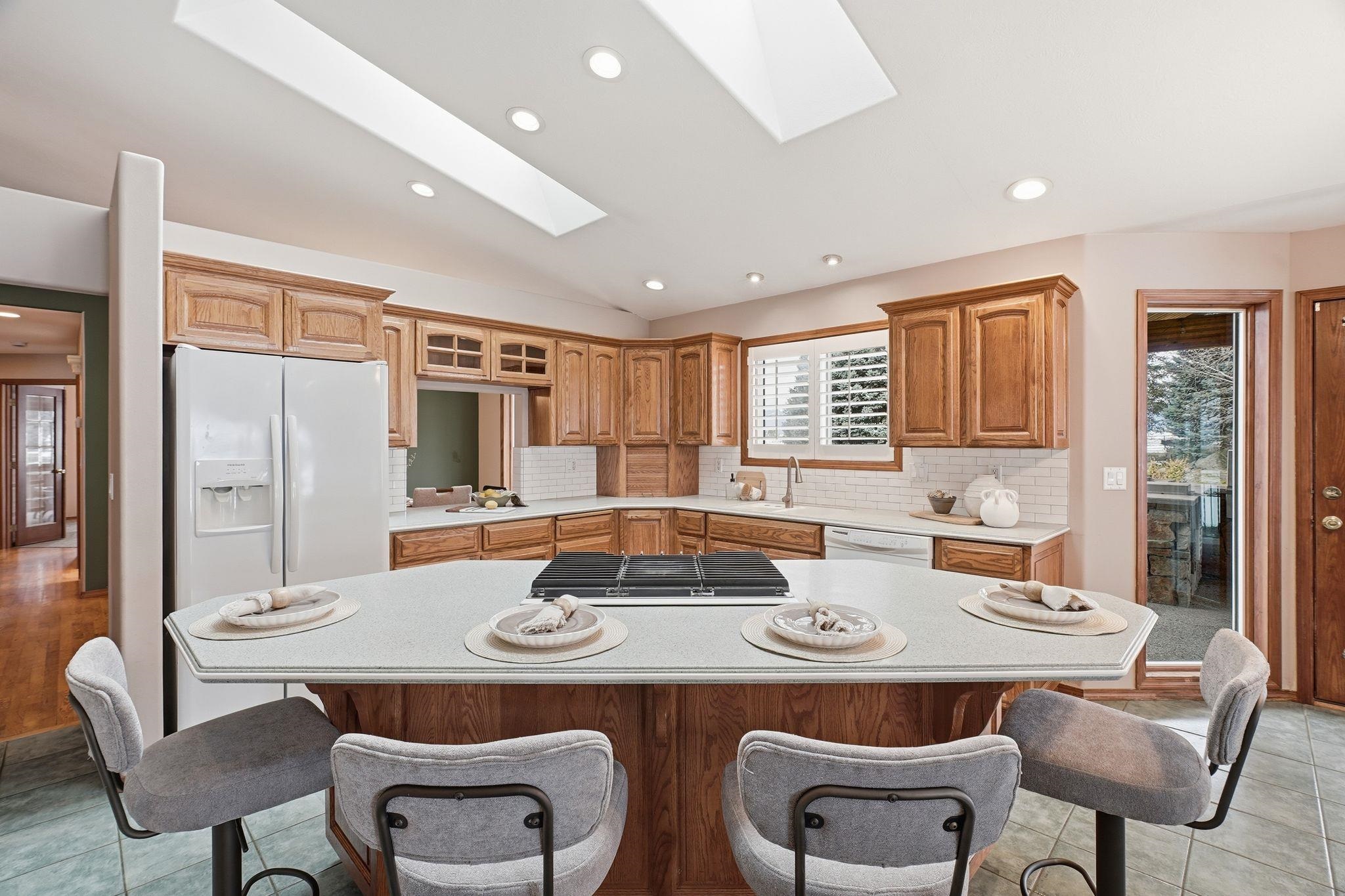 32115 North Spotted Road Deer Park, WA 99006 - Photo 7 of 50