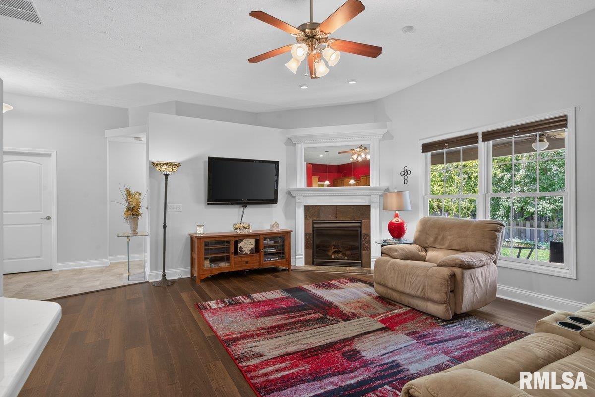 5303 Biltmore Drive Springfield, IL 62711 - Photo 8 of 24
