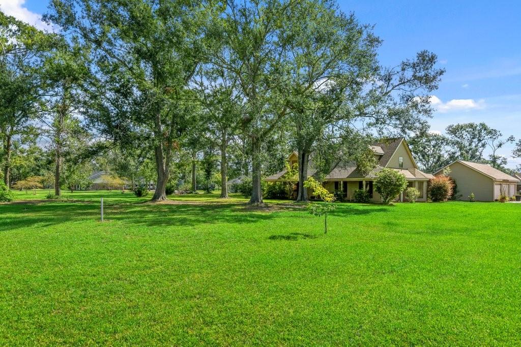 4269 Thompson Road Sulphur, LA 70665 - Photo 2 of 7