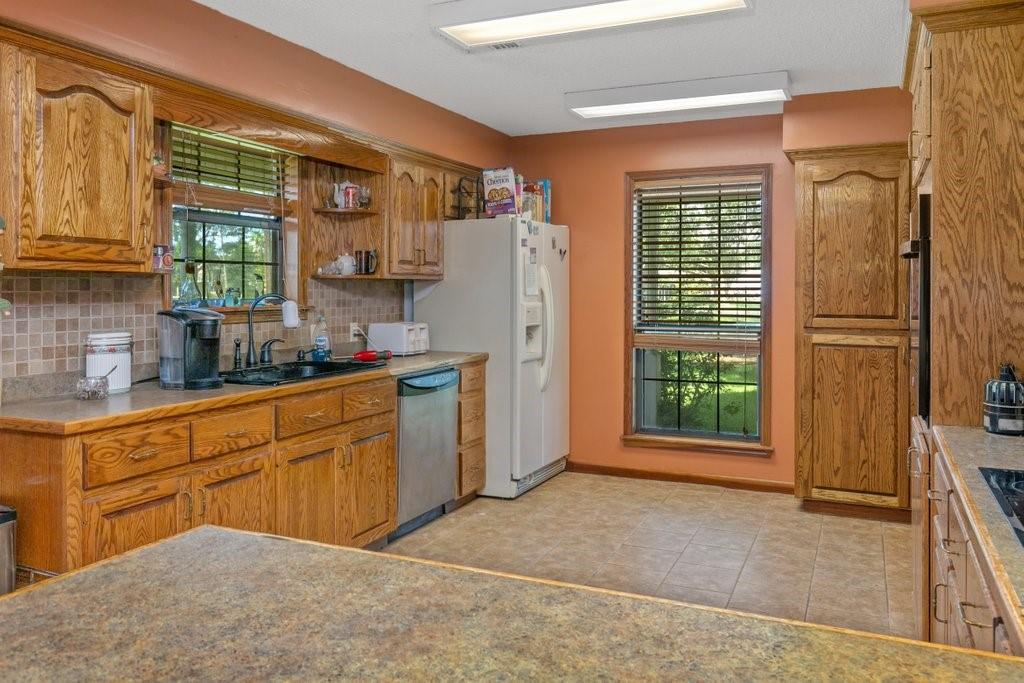 4269 Thompson Road Sulphur, LA 70665 - Photo 5 of 7