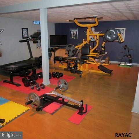 136 Meadow Road York, PA 17406 - Photo 24 of 36 Gallery Image 24
