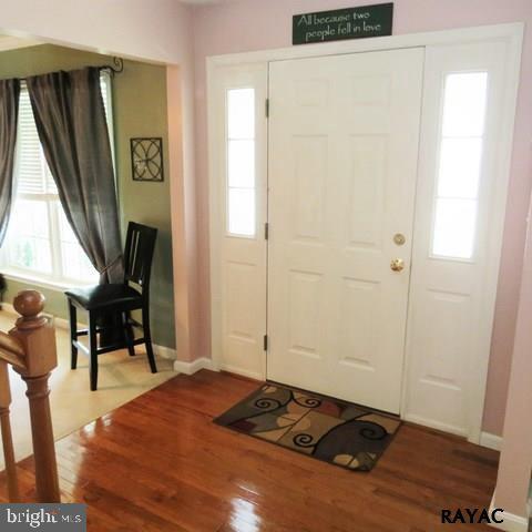 136 Meadow Road York, PA 17406 - Photo 3 of 36 Gallery Image 3