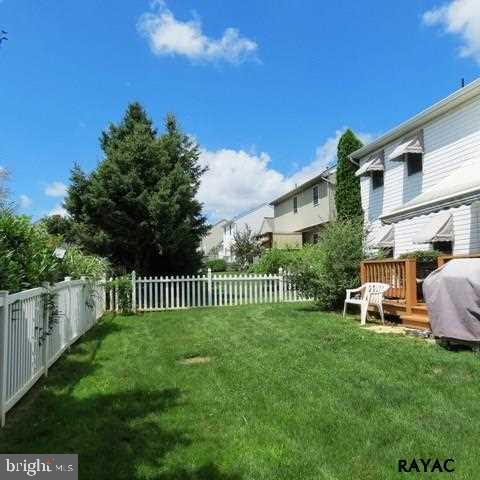 136 Meadow Road York, PA 17406 - Photo 31 of 36 Gallery Image 31