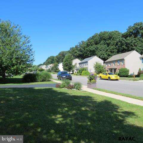 136 Meadow Road York, PA 17406 - Photo 34 of 36 Gallery Image 34