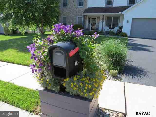 136 Meadow Road York, PA 17406 - Photo 35 of 36 Gallery Image 35