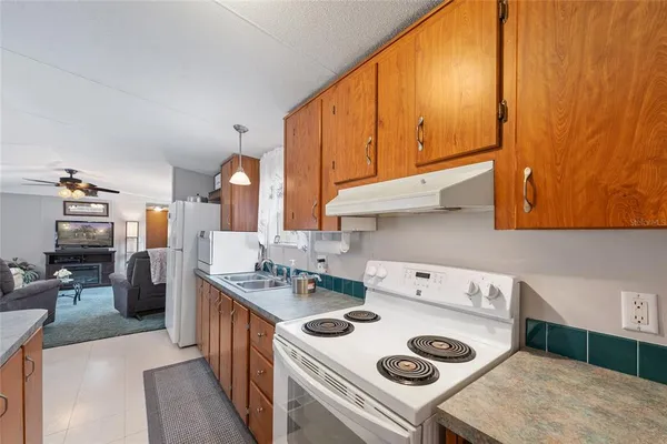 $199,000 | 161 Hall Road, Melrose, FL 32666