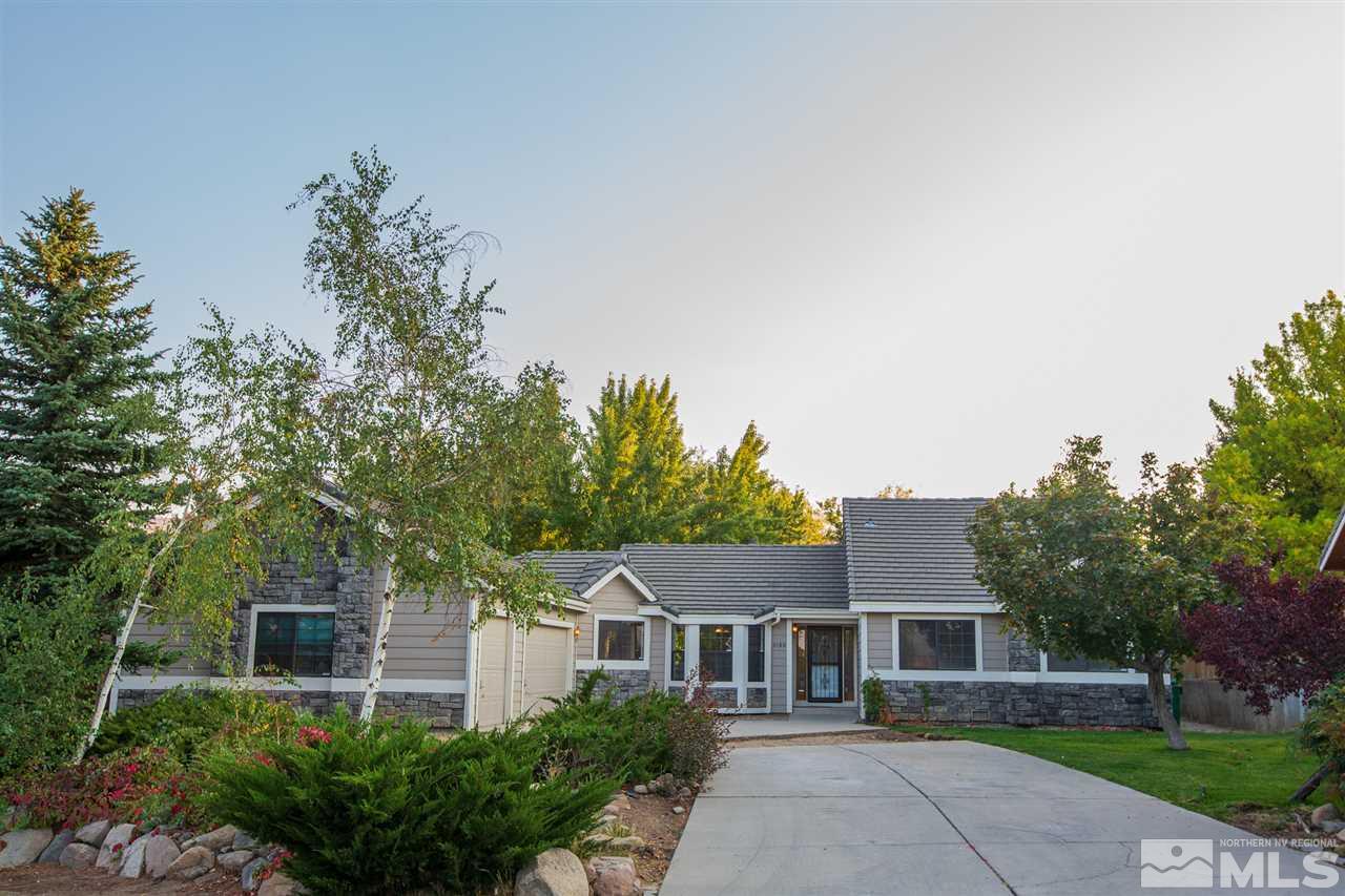 front view of house with a yard