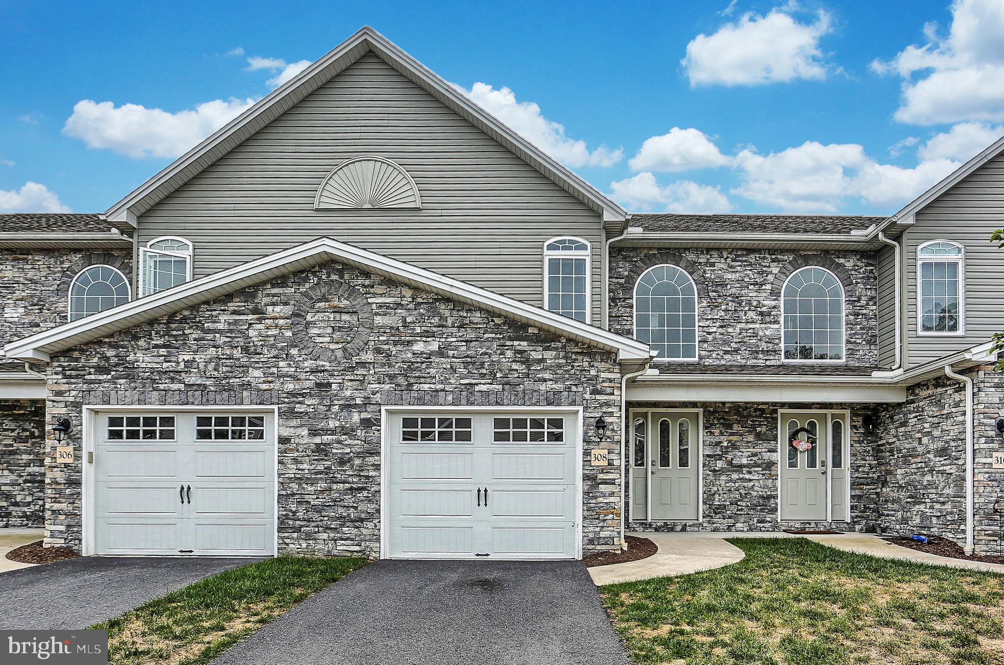 308 Briar Ridge Circle Enola, PA 17025 - Photo 3 of 31 Gallery Image 3