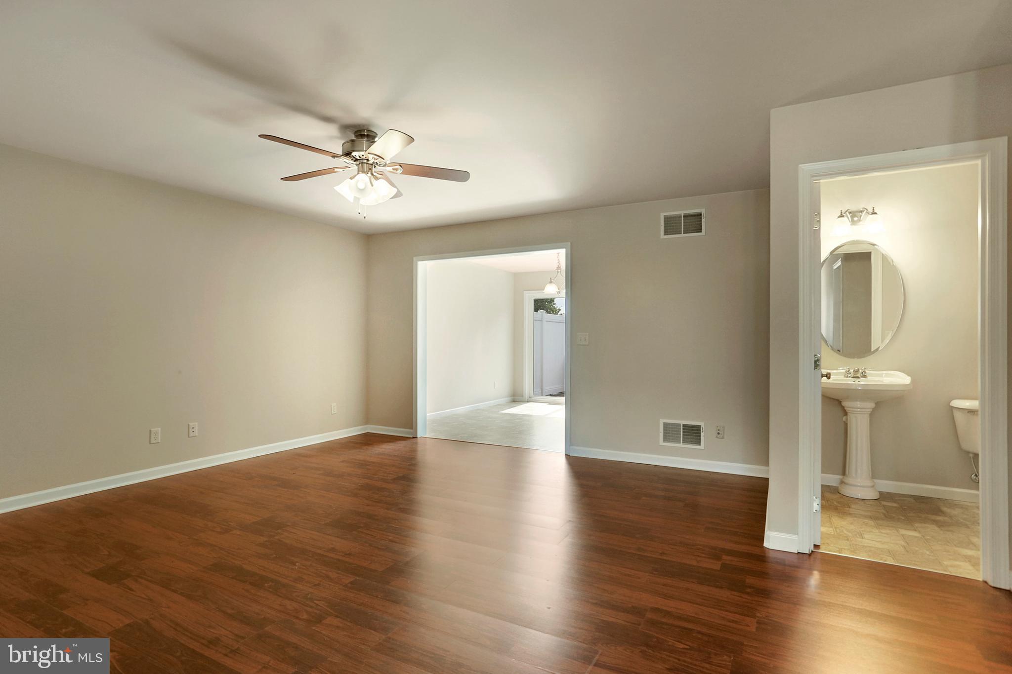 308 Briar Ridge Circle Enola, PA 17025 - Photo 5 of 31 Gallery Image 5