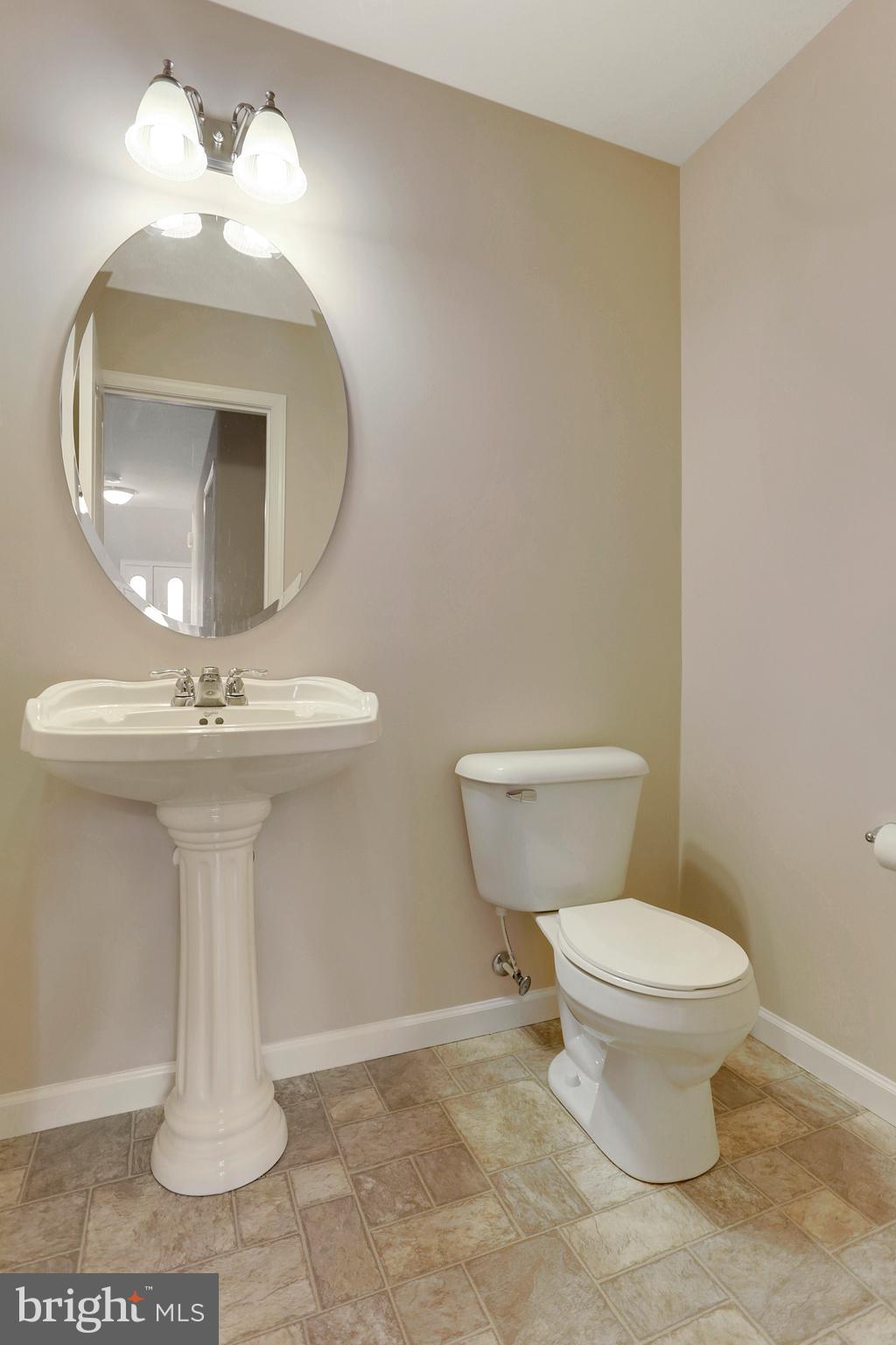 308 Briar Ridge Circle Enola, PA 17025 - Photo 9 of 31 Gallery Image 9