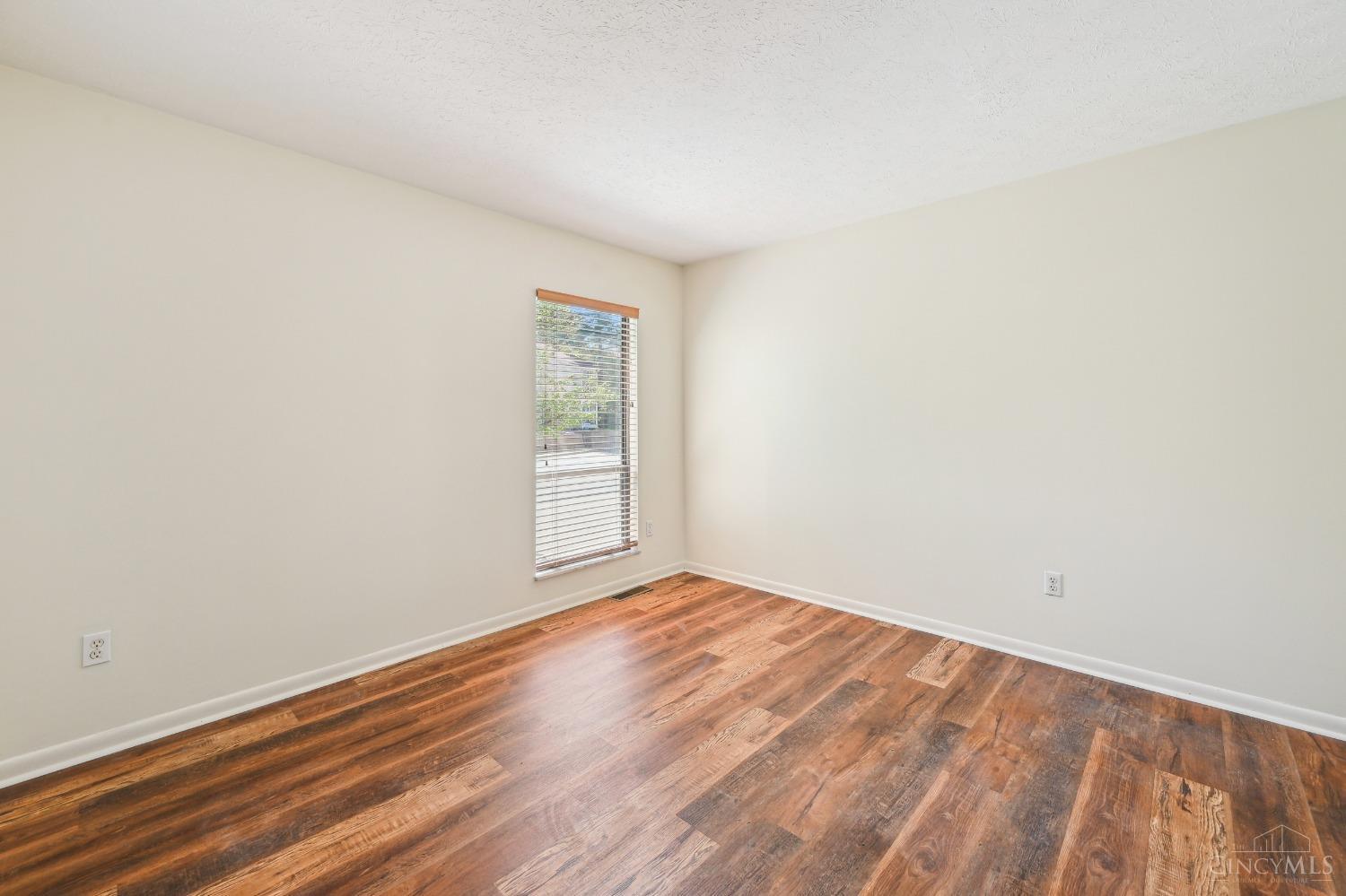 7264 East Galbraith Road Cincinnati, OH 45243 - Photo 27 of 33