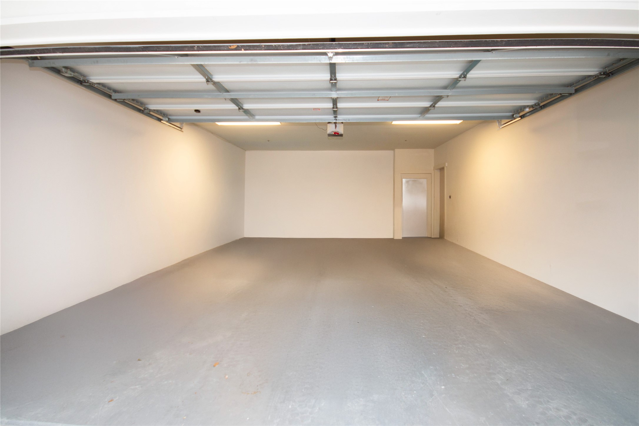 2423 West Main Street, Unit B Houston, TX 77098 - Photo 38 of 45 a view of a garage