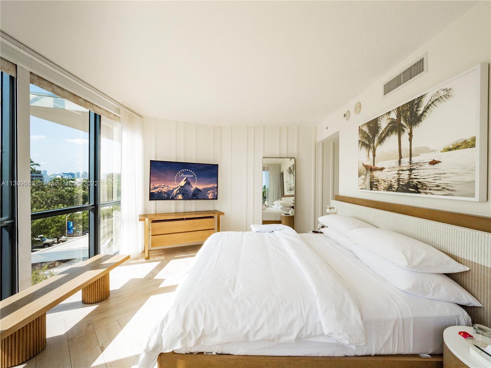 2201 Collins Avenue, Unit 428 Miami Beach, FL 33139 - Photo 11 of 21