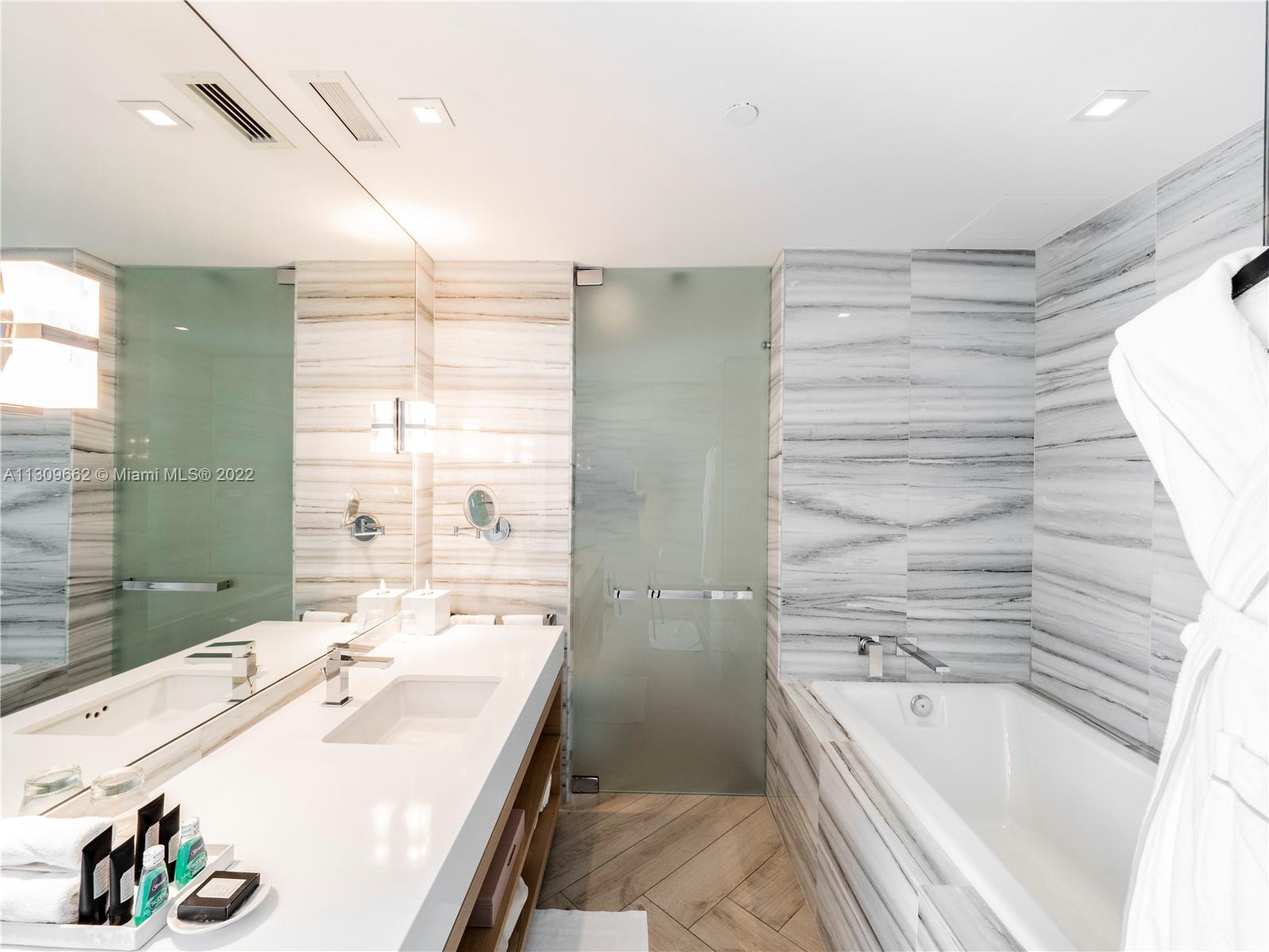 2201 Collins Avenue, Unit 428 Miami Beach, FL 33139 - Photo 9 of 21