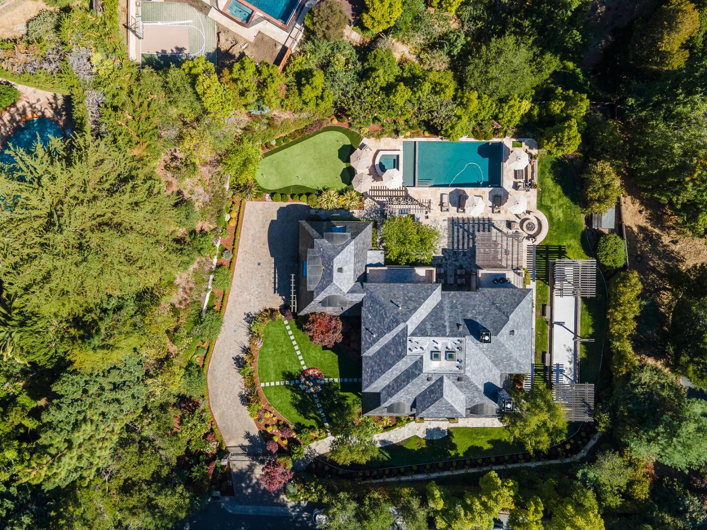 910 Link Road Hillsborough, CA 94010 - Photo 34 of 37 an aerial view of houses with yard