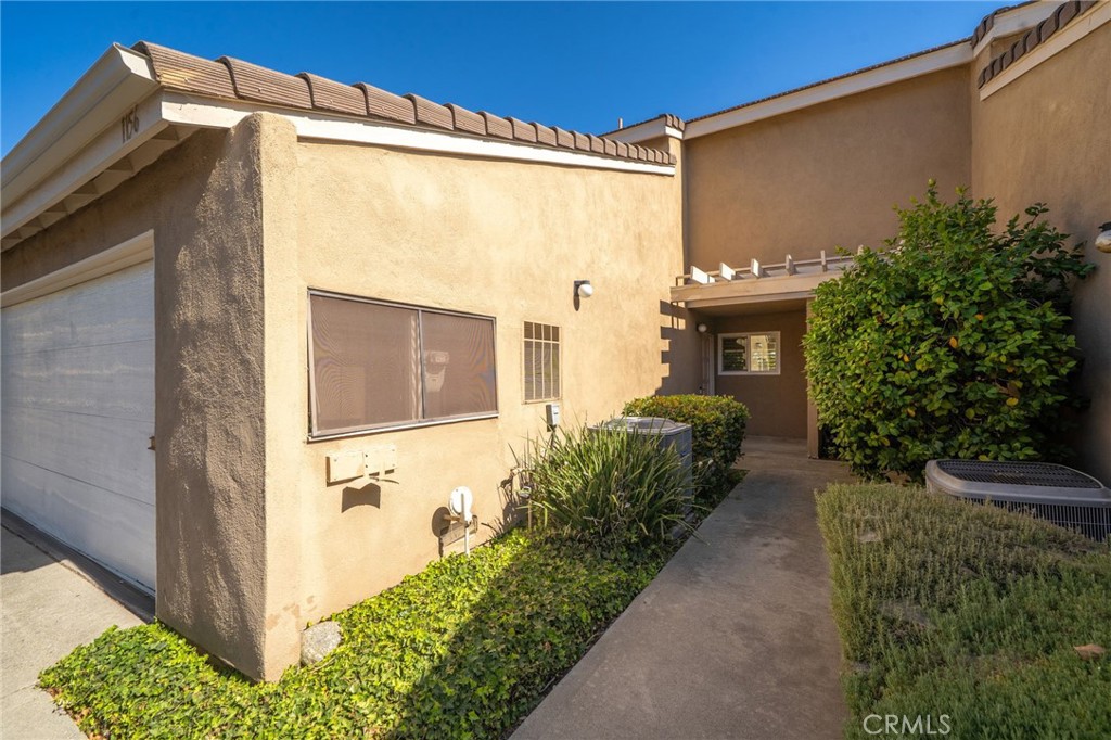 1156 Mountain Gate Road Upland, CA 91786 - Photo 4 of 40