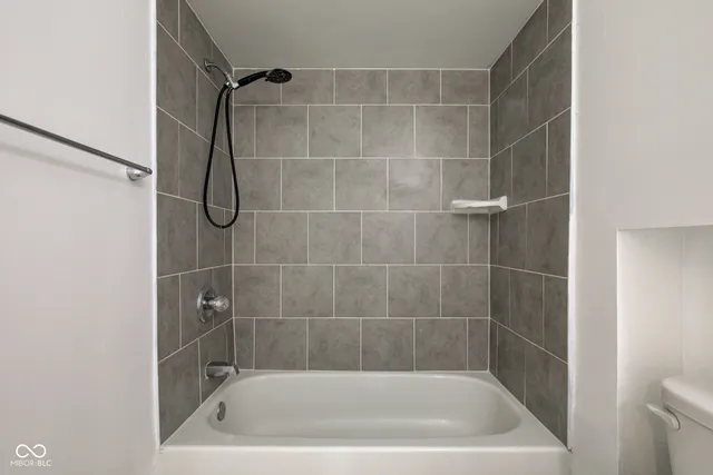 $198,000 | 2832 South Oakland Avenue, Indianapolis, IN 46203