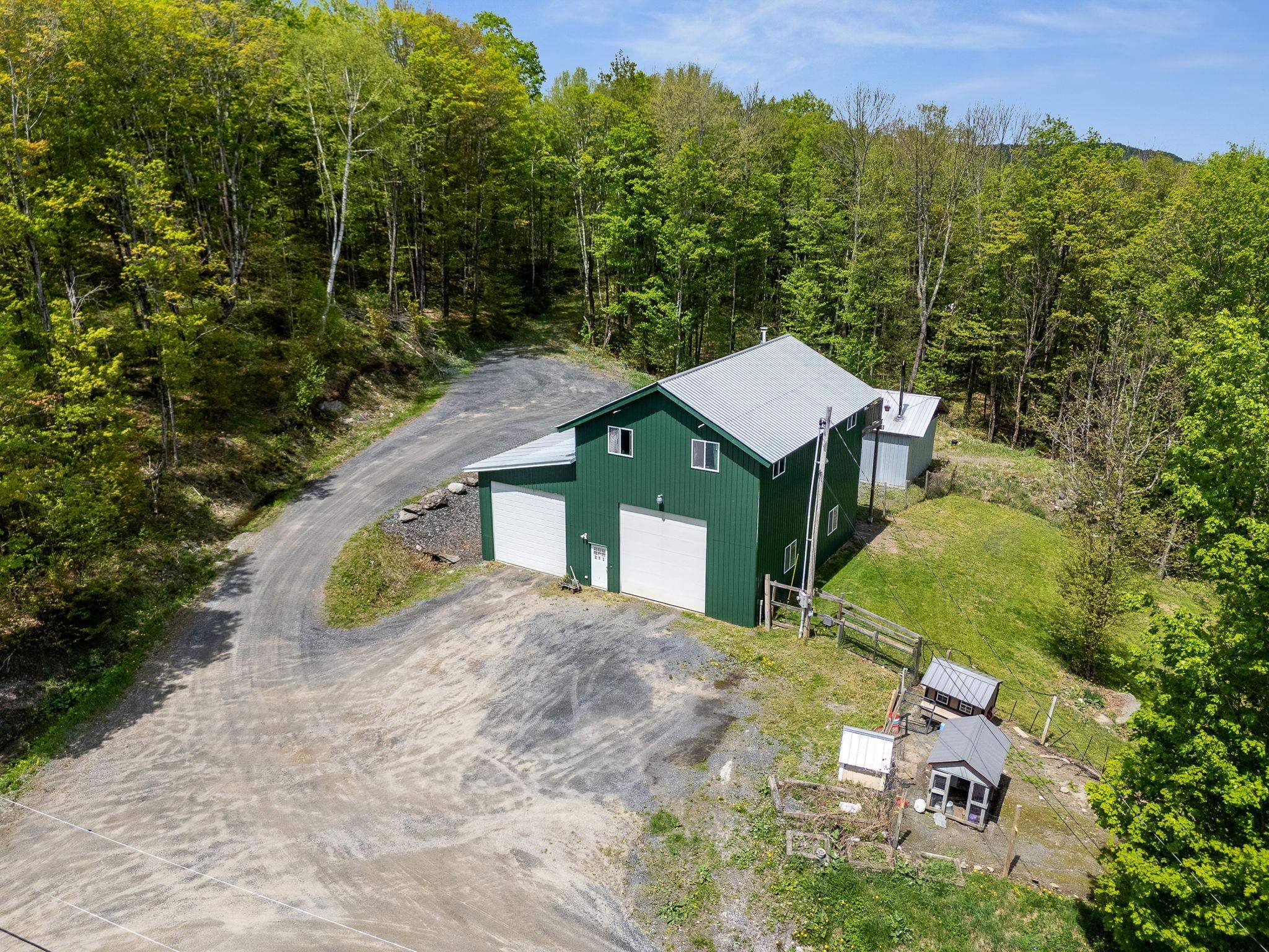 251 Doe Road Warren, VT 05674 - Photo 4 of 52