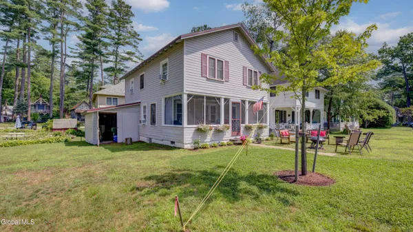 $319,999 | 110 Lincoln Avenue, Northampton, NY 12134