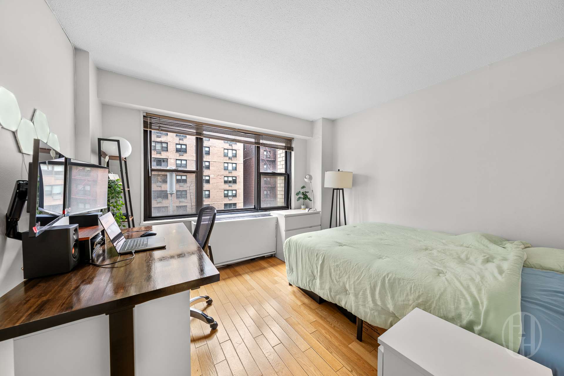 345 East 80th Street, Unit 3H Manhattan, NY 10075 - Photo 8 of 11