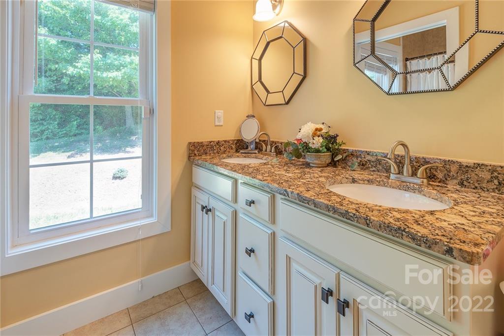 131 Williams Road Fletcher, NC 28732 - Photo 18 of 29 Gallery Image 18