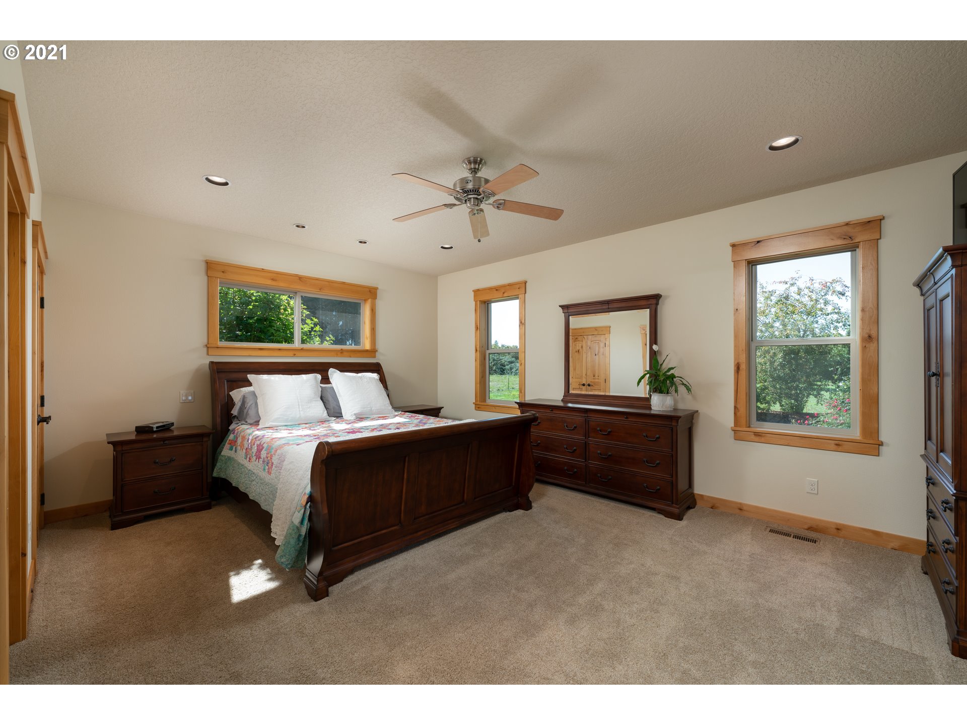 16675 Northeast Nelson Road Newberg, OR 97132 - Photo 13 of 32 Gallery Image 13